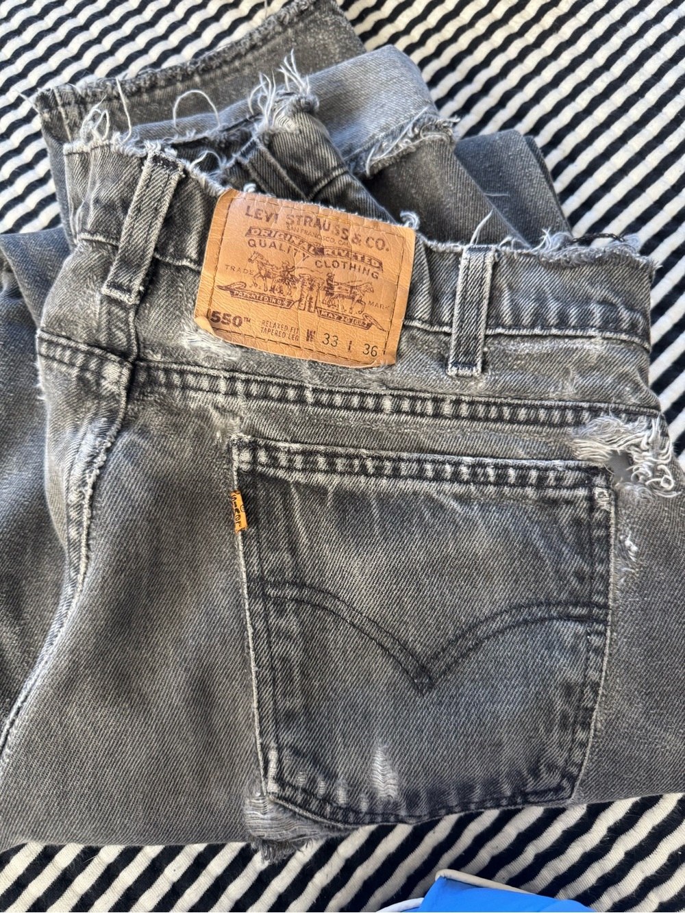 Levi's 550s Distressed Jeans orange tab